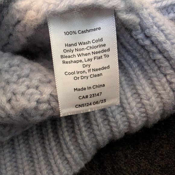 Haven well within 100% cashmere sweater medium - Picture 4 of 5